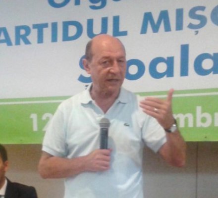 Băsescu: Să nu reproşeze nimeni PMP că a rupt dreapta